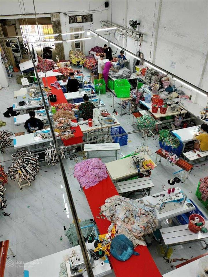 Cho thuê nhà xưởng 1200m2 vừa hết hợp đồng tại ngã tư quang trung phường đông hưng thuận