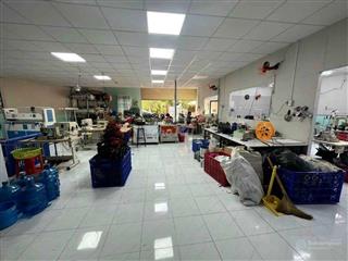 Cho thuê nhà xưởng 1200m2 vừa hết hợp đồng tại ngã tư quang trung phường đông hưng thuận