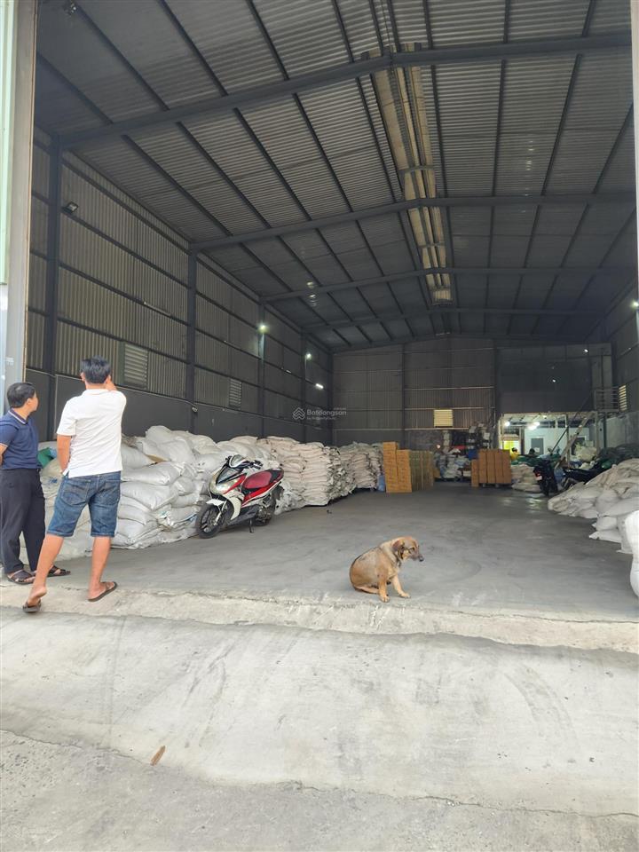 Cho thuê nhà xưởng 560m2 vừa hết hợp đồng tại phường an phú đông quận 12
