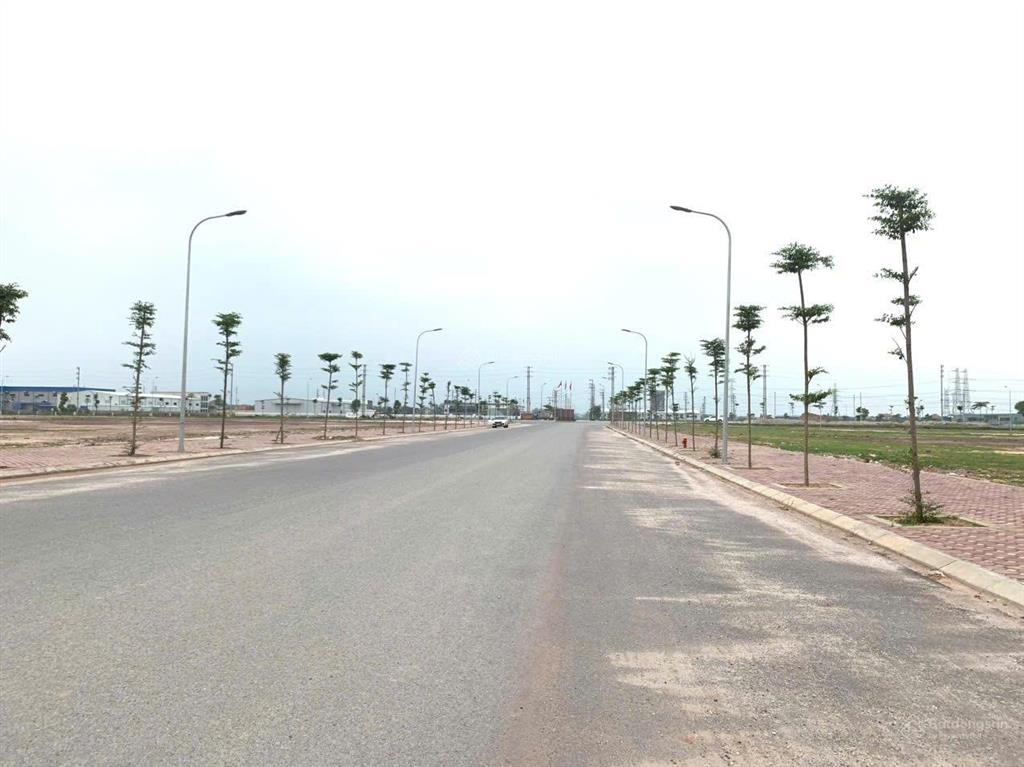 Update tháng 4 hiếm có trong kcn châu minh  hiệp hoà cắt diện tích 5000m2, giá 3.5tr/m2