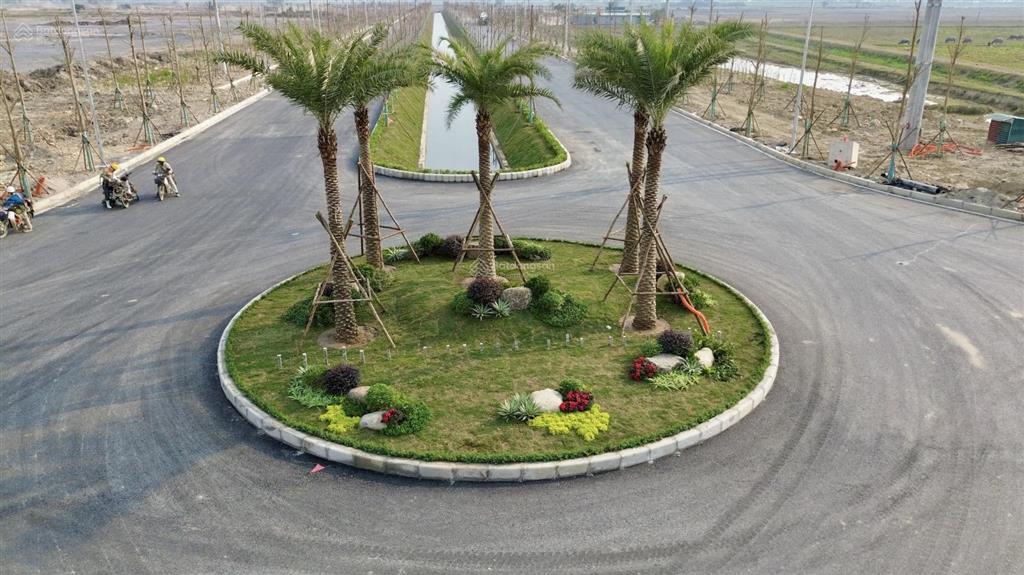 Cập nhật tháng 4 hiếm có trong kcn đồng văn 1, chuyển nhượng lô 6000m2, giá 2.8 triệu/m2