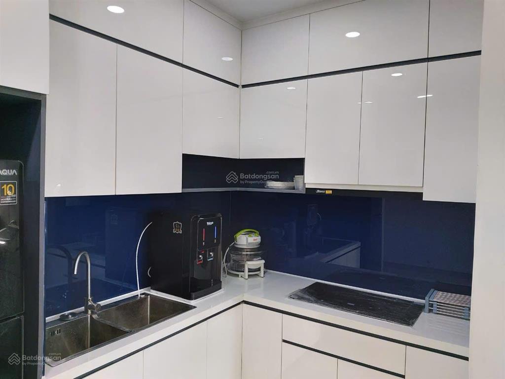 Bán căn hộ emerald, 71m2 2pn + 2wc, nội thất dính tường, giá bán 4.9tỷ