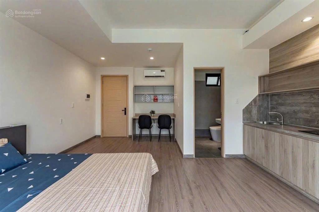 Cho thuê căn hộ studio mới 100%  ban công thoáng mát ~ gần nguyễn thái sơn  đh văn lang