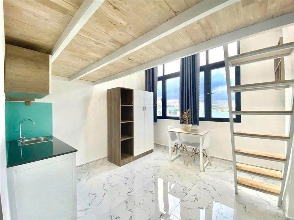 Căn hộ mới xây full nội thất, ban công, cửa sổ, ngay ngã tư tô ký  chung cư tô ký tower