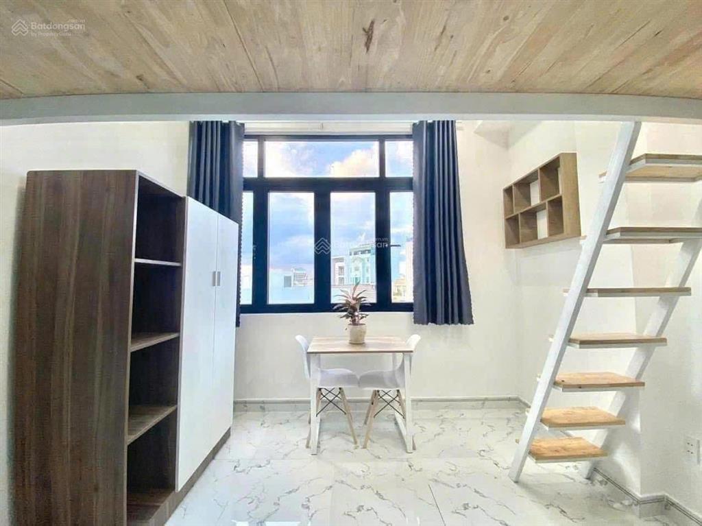 Căn hộ mới xây full nội thất, ban công, cửa sổ, ngay ngã tư tô ký  chung cư tô ký tower