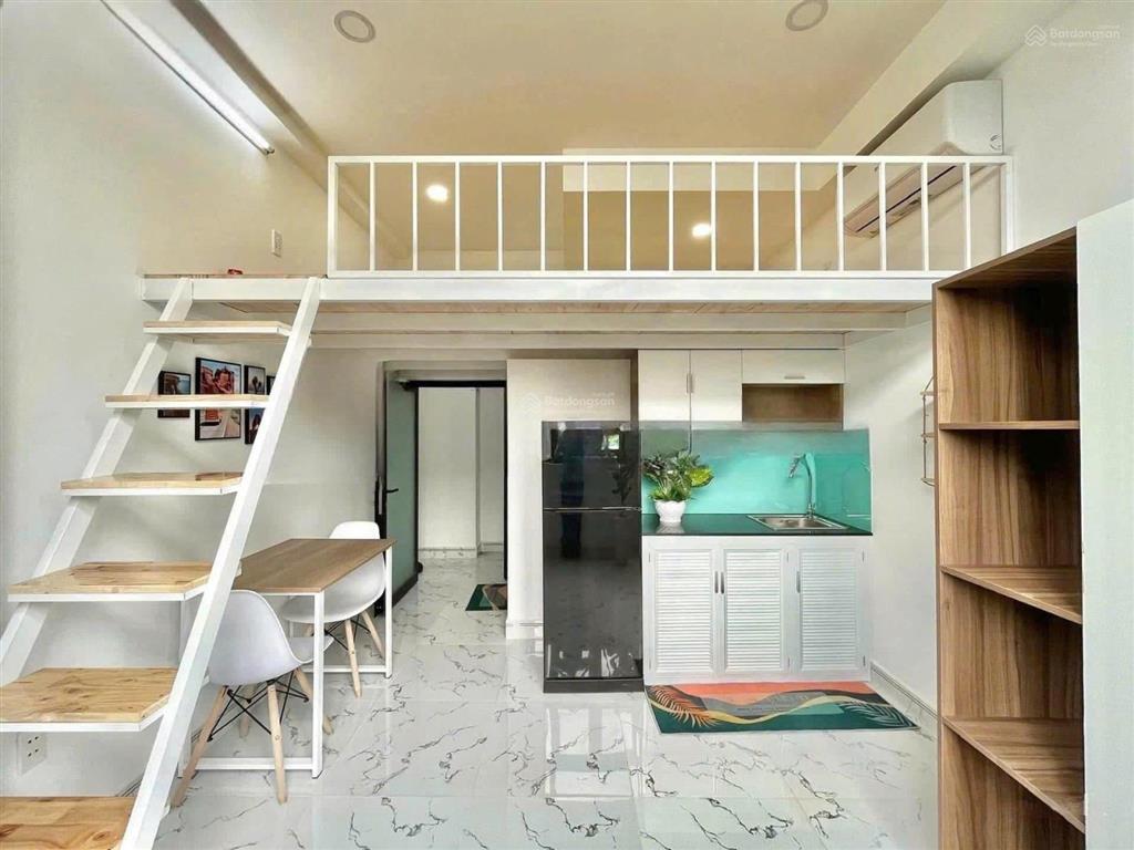 Căn hộ mới xây full nội thất, ban công, cửa sổ, ngay ngã tư tô ký  chung cư tô ký tower