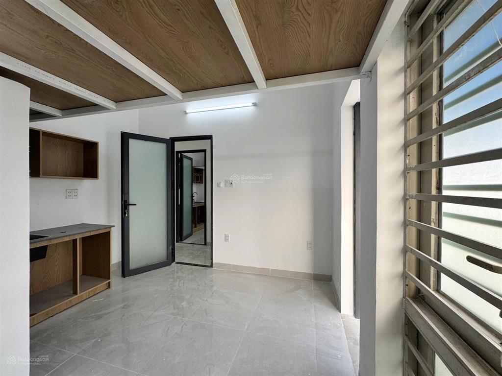 Căn hộ mới xây full nội thất  ban công, cửa sổ  ngay phan văn hớn, chung cư topaz prosper plaza