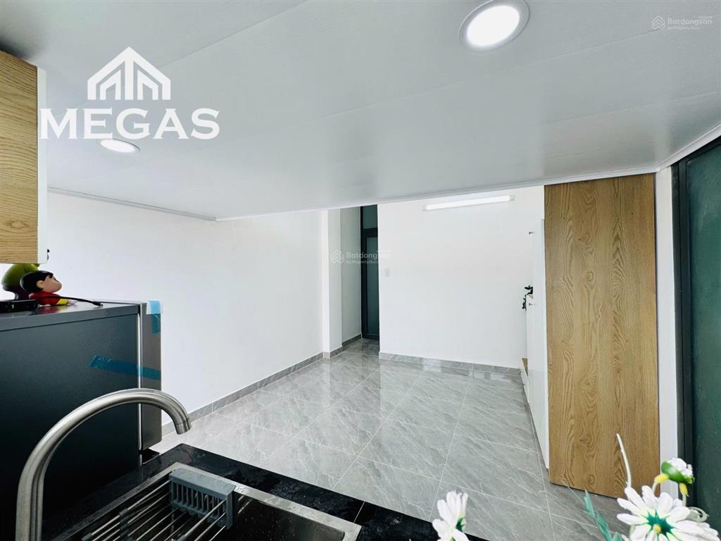 Duplex ban công mới 32m2  full nội thất  ngay chung cư topaz phan văn hớn, cầu tham lương