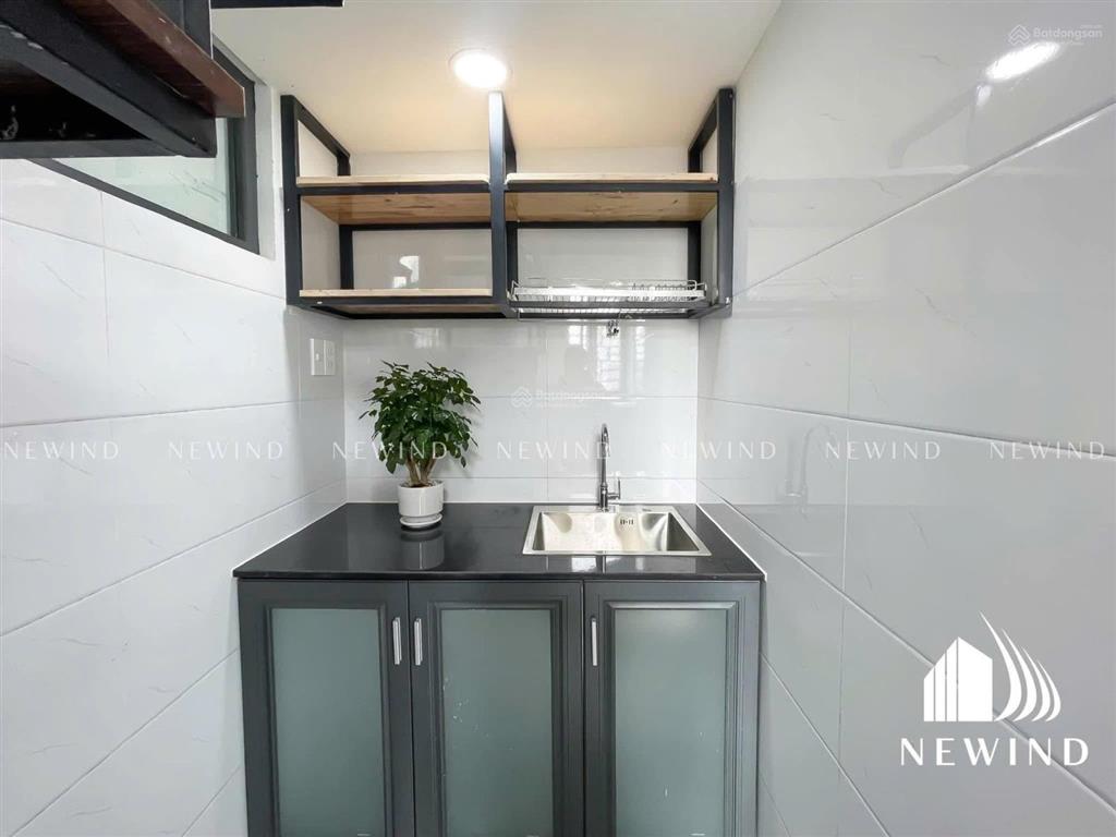 Phòng cho thuê xây 100%  view kính, cửa sổ lớn  ngay dương thị mười  cvpm quang trung