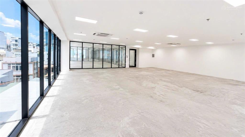 Mới hoàn thiện  cho thuê văn phòng mới 118m2 tại 65 phó đức chính, cho thuê văn phòng quận 1