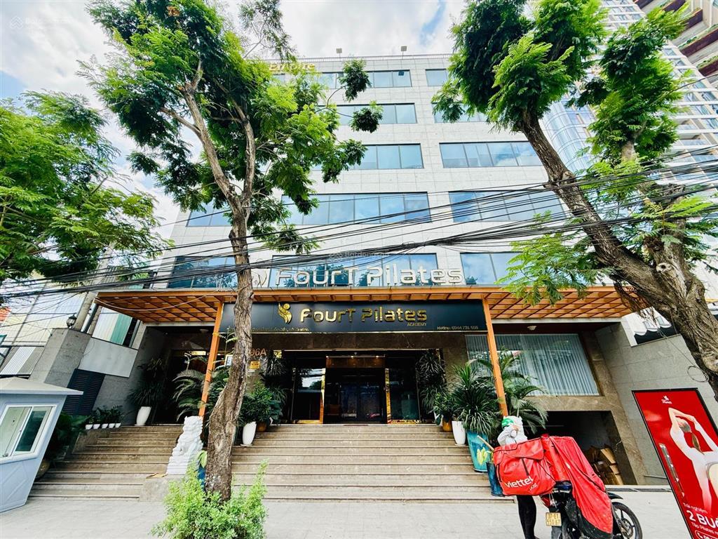 Cho thuê văn phòng sẵn nội thất mới 200m2 đường nguyễn văn hưởng, thảo điền, quận 2