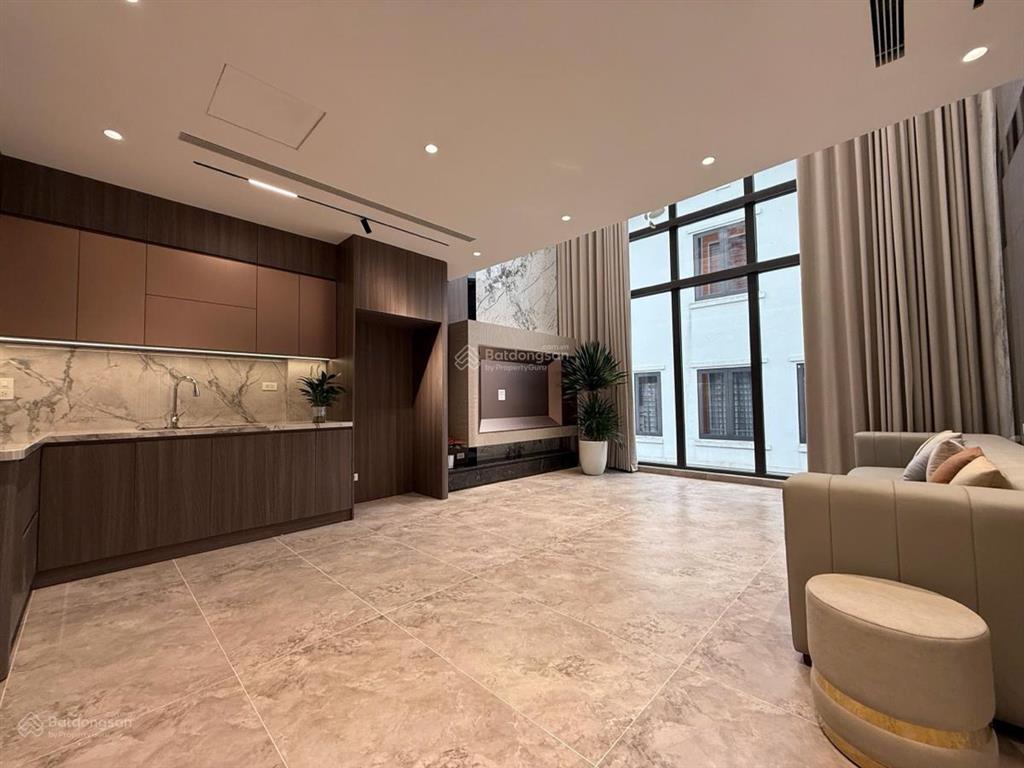 Nhà mới đón tết  đội cấn  ba đình  gara ô tô  7 tầng thang máy  tặng nội thất  giá hơn 24tỷ