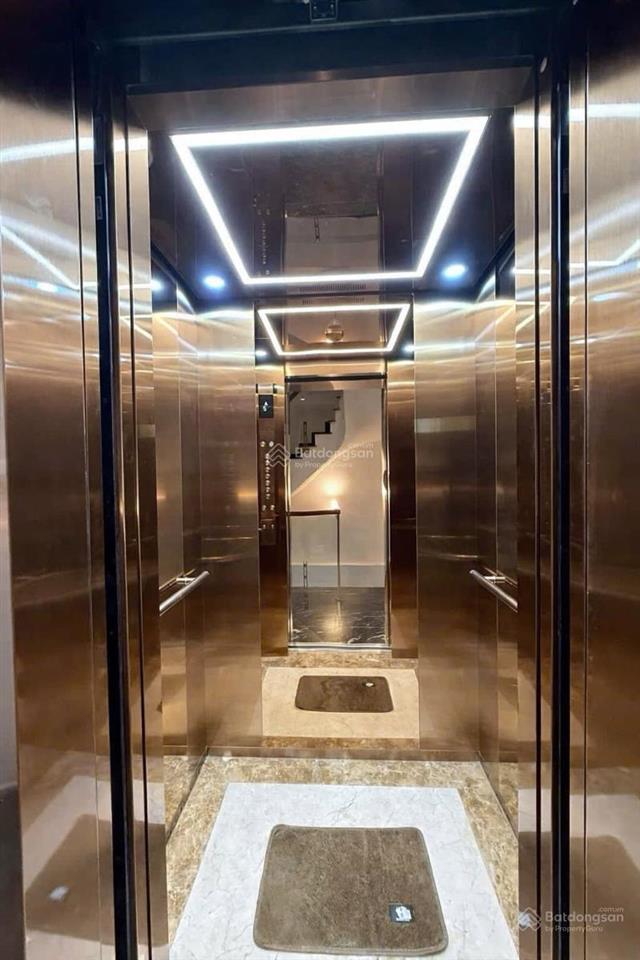 Nhà mới đón tết  đội cấn  ba đình  gara ô tô  7 tầng thang máy  tặng nội thất  giá hơn 24tỷ