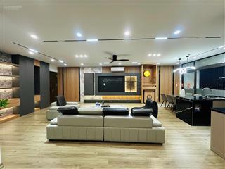 Bán căn góc 139.5m2 nhà đẹp phun nội thất chung cư thủy lợi tower