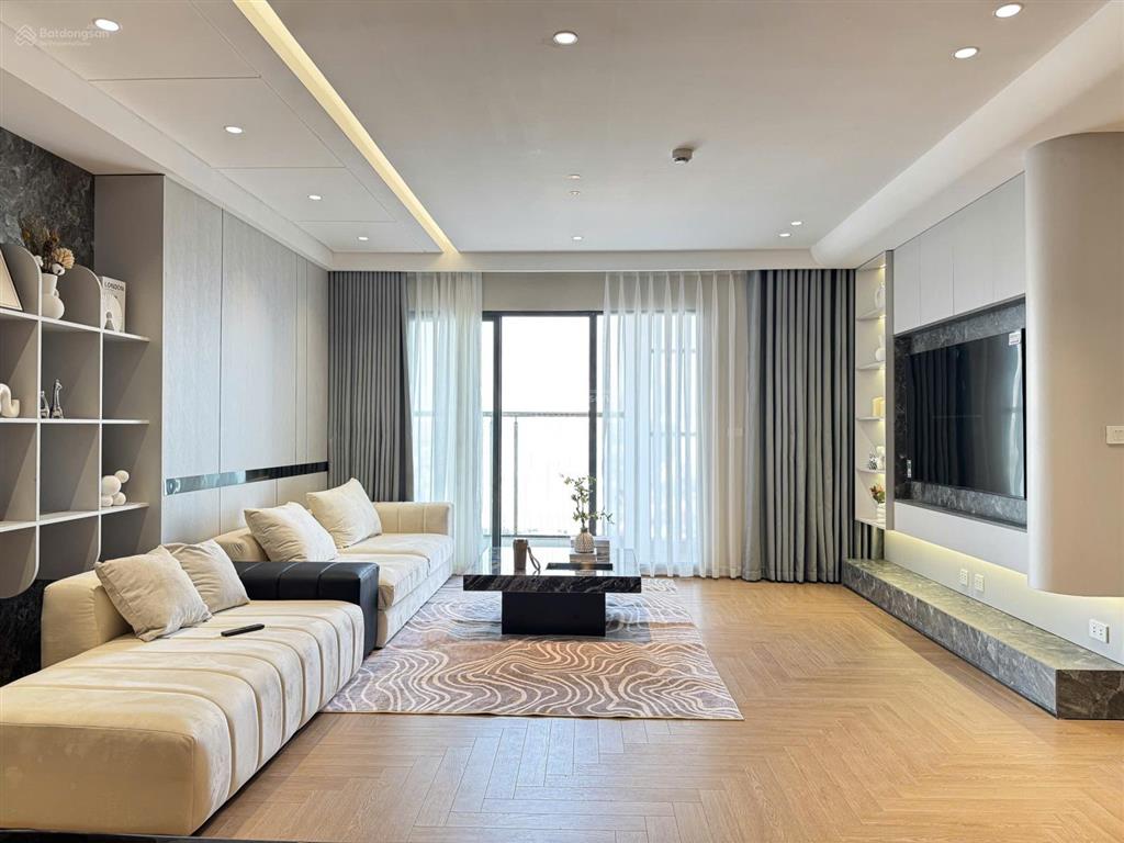 Căn góc hoa hậu 142.8m2 full nội thất sang xịn chung cư hpc landmark105