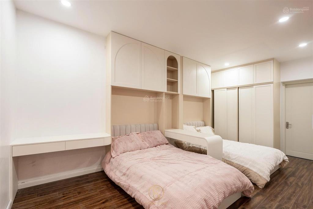 Căn hộ 118.5m2 phun nội thất sang xịn chung cư hpc landmark 105