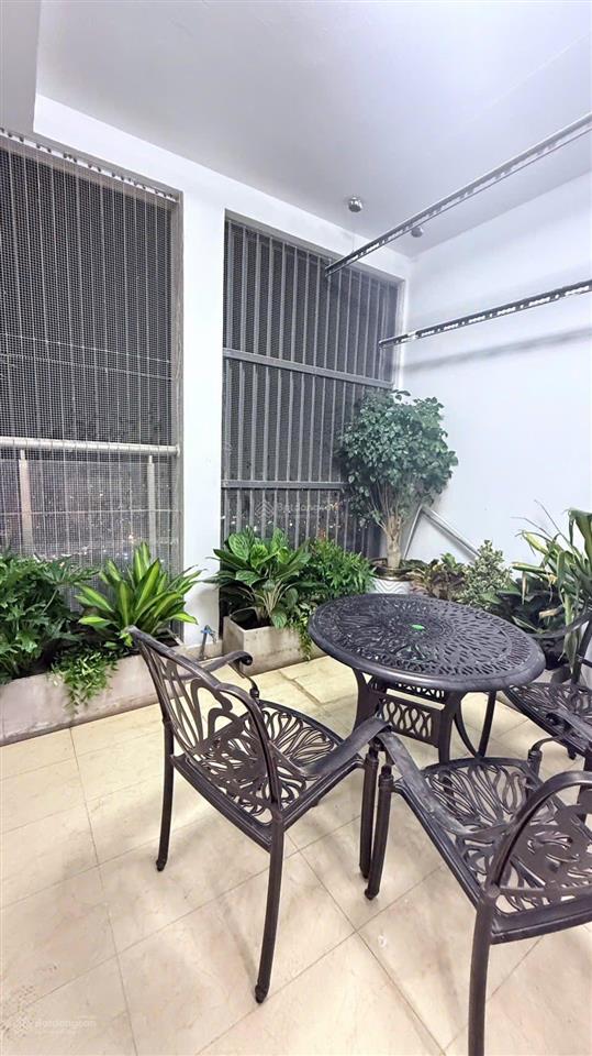 Căn hộ 118.5m2 phun nội thất sang xịn chung cư hpc landmark 105