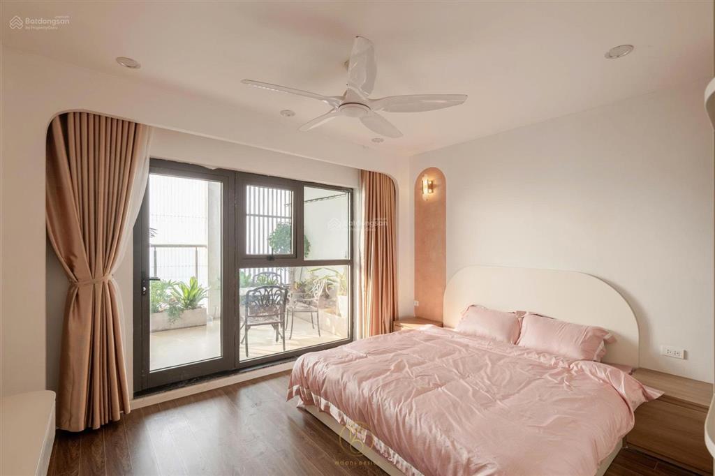 Căn hộ 118.5m2 phun nội thất sang xịn chung cư hpc landmark 105