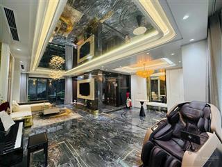 Chính chủ cần bán căn góc 142.8m2 nội thất sang xịn. chung cư hpc landmark 105