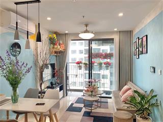 Cần bán căn hộ 1pn + 1,1vs 47m2 tặng full nội thất, tầng trung view thoáng