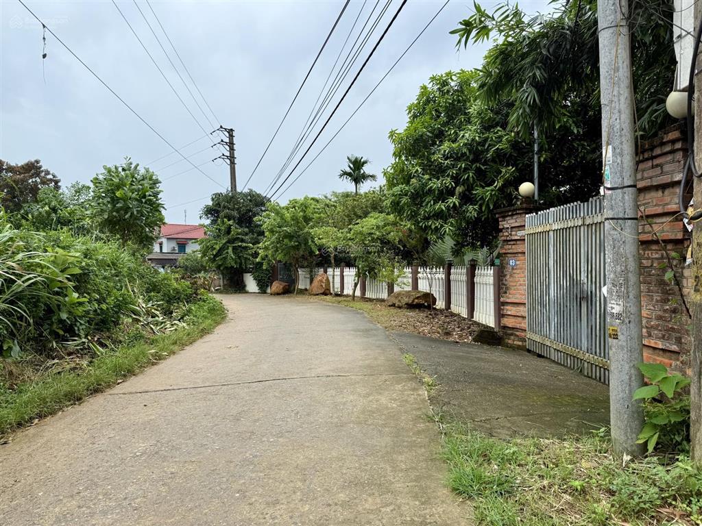 Chính chủ cần chuyển nhượng 567m2 trong đó có 150m2 tc tại yên bài, hn