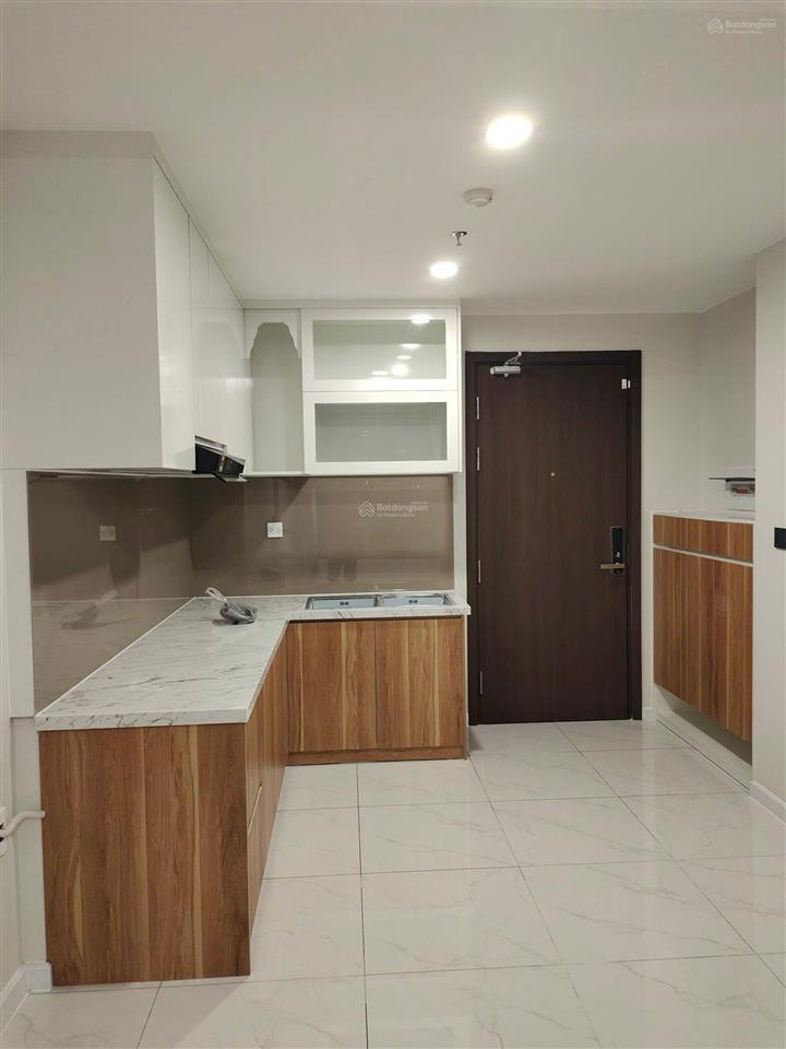 Cần cho thuê căn hộ picity q12 gần full nội thất giá chỉ 8,5tr 2pn1wc view hồ bơi,  0984 639 ***