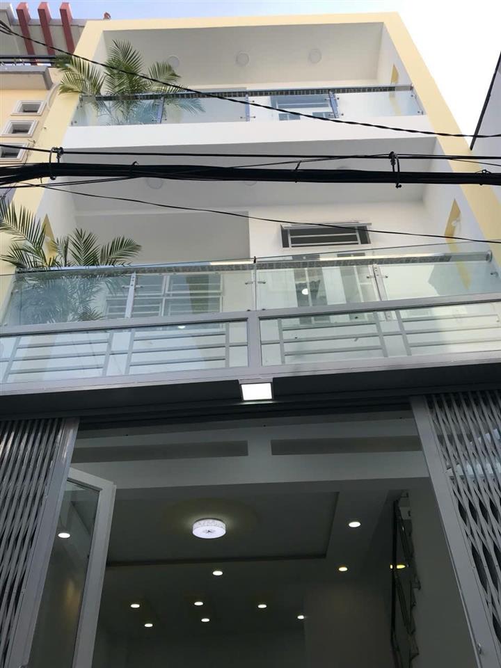 Bán nhà dt  5.8 x10m hxh cách mạng tháng tám  đầu hẻm là trạm ga metro  giá chỉ 8.5 tỷ tl