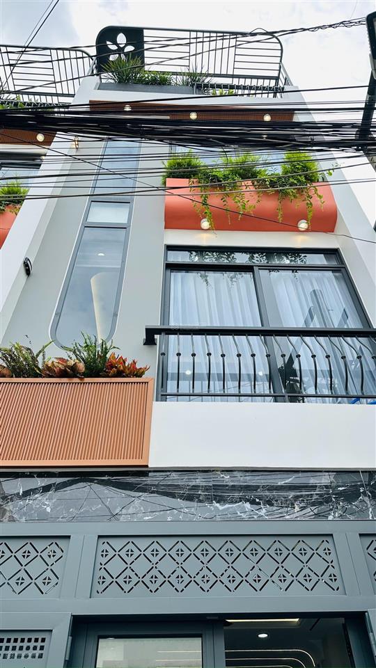 Bán nhà đẹp gần ga t3  4 tầng  (4.2 x 11m) 4pn  5wc  hxh hoàng bật đạt  chỉ 7.2 tỷ tl
