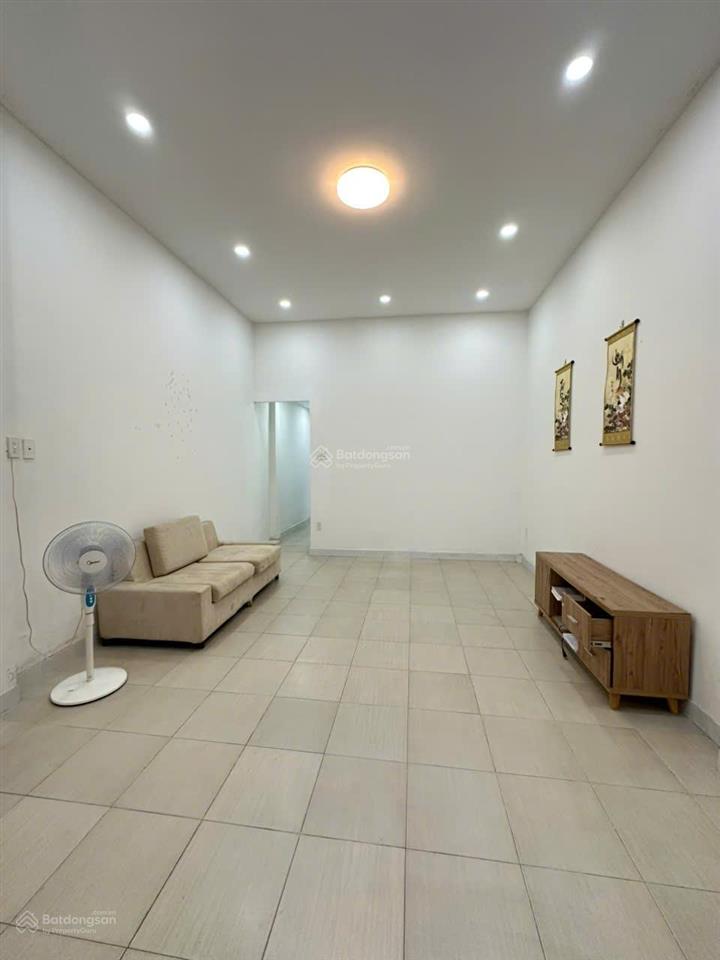 Bán nhà đường trường sơn, gần sân bay (4.3 x 16m) 2 tầng đẹp  chỉ nhỉnh 7 tỷ