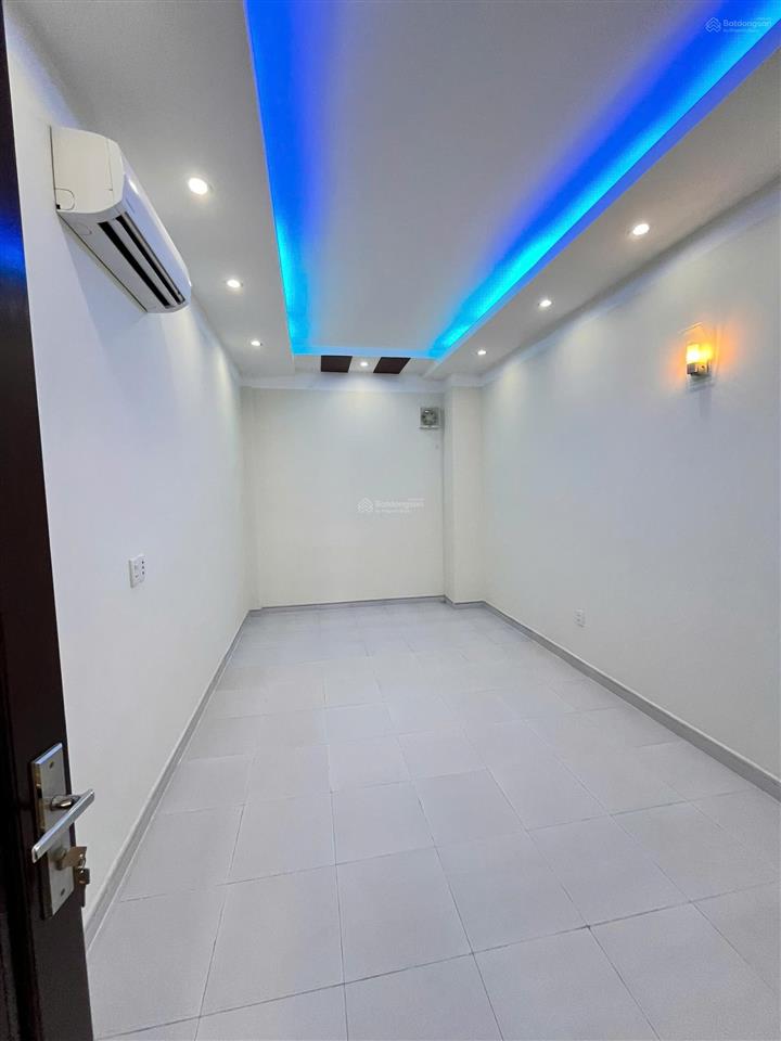 Bán nhà hxh lê văn sỹ ra đặng văn ngữ  khu sang  5tầng, 6pn có thể cải tạo 8pn, tiện làm vp, chdv