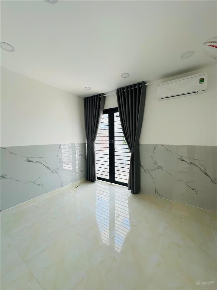 Bán nhà đẹp 5 tầng gần chợ phạm văn hai  lê văn sỹ  chỉ nhỉnh 6 tỷ!