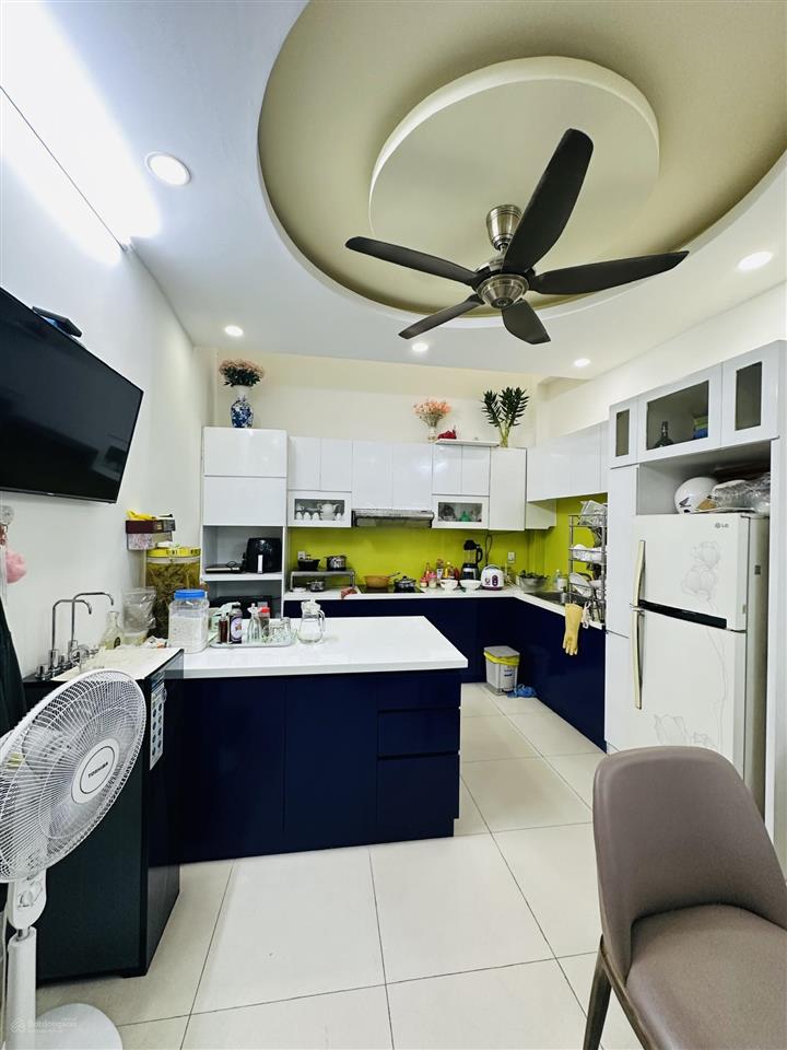 Nhà ngang 5m dt 65m2 nguyễn phúc chu gần ga t3 nhà đẹp 4 tầng chỉ hơn 6 tỷ !!!