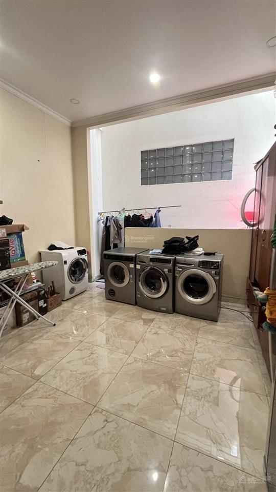 Nhà ngang 4.2m  dt 60m2  3 tầng hxh  view sân bay  không vướng tod  chỉ 6.9 tỷ tl