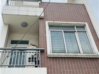 Nhà ngang 4.2m  dt 60m2  3 tầng hxh  view sân bay  không vướng tod  chỉ 6.9 tỷ tl