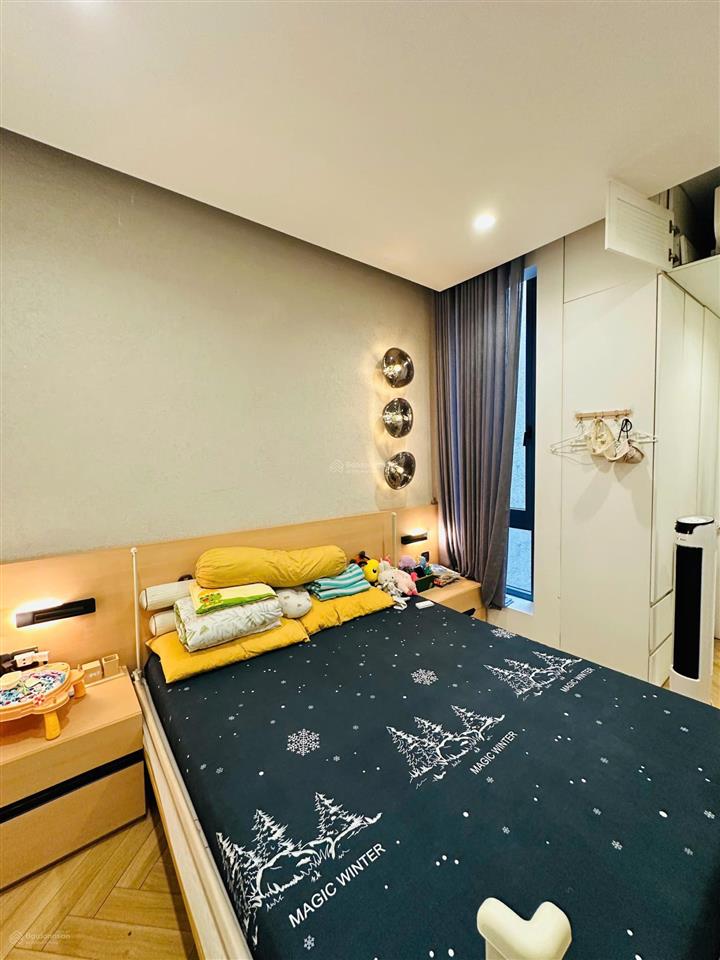 Nhà đẹp ngang 4.35m  70m2 hxh yên thế khu sân bay nhưng không ồn chỉ 12 tỷ tl