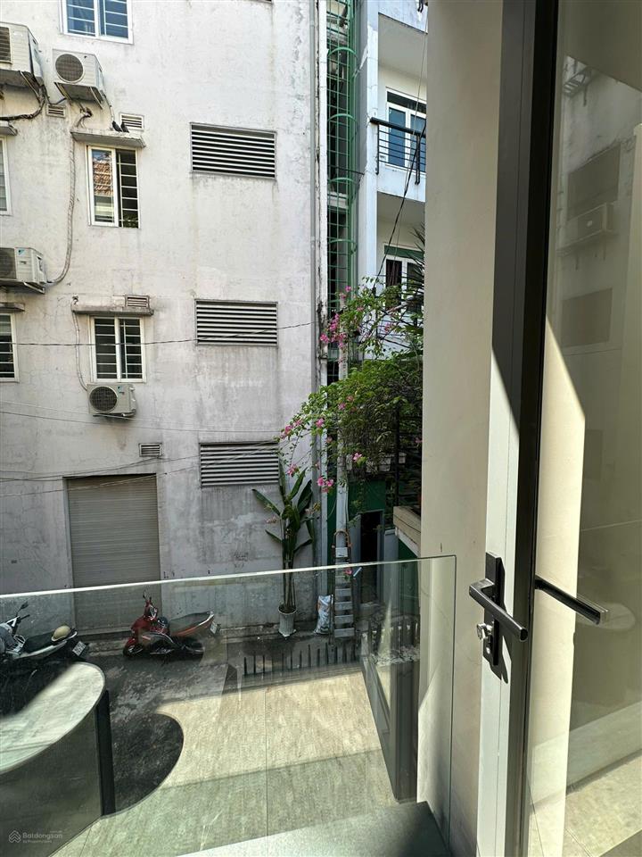Nhà đẹp ngang 4.35m  70m2 hxh yên thế khu sân bay nhưng không ồn chỉ 12 tỷ tl