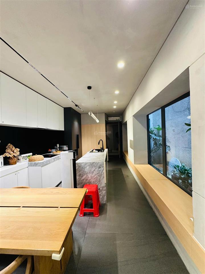 Nhà đẹp ngang 4.35m  70m2 hxh yên thế khu sân bay nhưng không ồn chỉ 12 tỷ tl