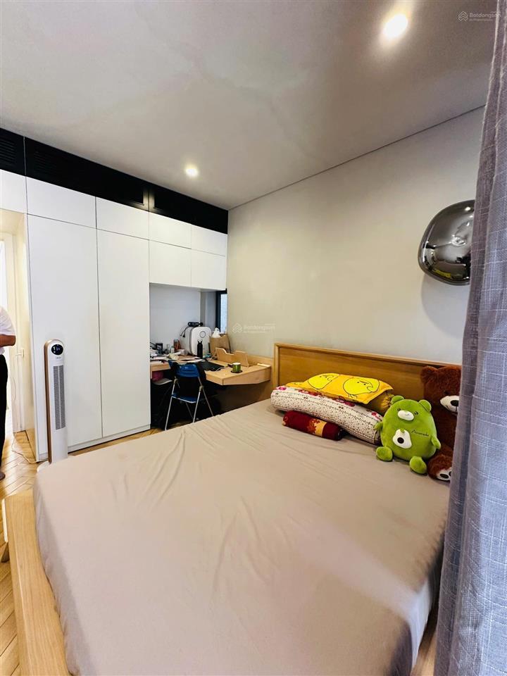 Nhà đẹp ngang 4.35m  70m2 hxh yên thế khu sân bay nhưng không ồn chỉ 12 tỷ tl