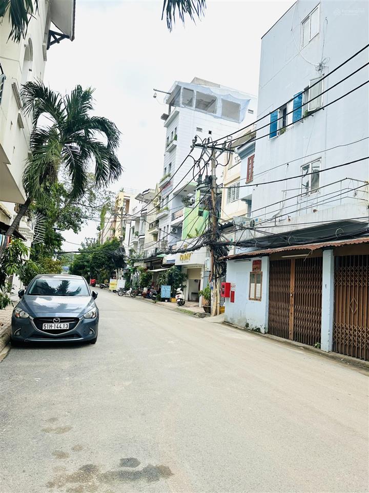 Bán nhà ngay đại học văn hiến, phường 10, quận tân bình, chưa đến 5 tỷ