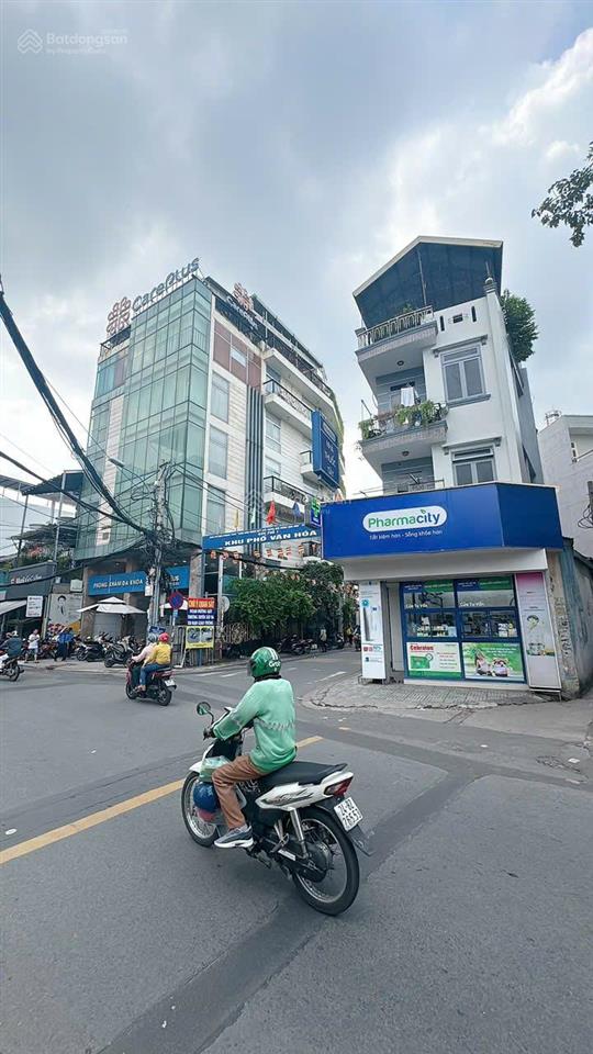 Bán nhà 4.6 x 13m nở hậu 4.8m 5 tầng  đối diện etown cộng hòa, gần ga t3 chỉ 8.7 tỷ tl