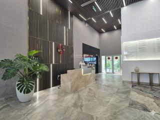 Cho thuê văn phòng 451 m2, có sẵn nội thất bàn ghế tại bình thạnh