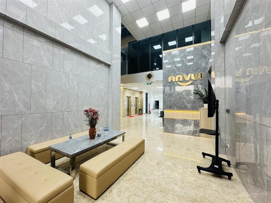 Cho thuê văn phòng 224 m2, tòa nhà mới xây tại quận 3