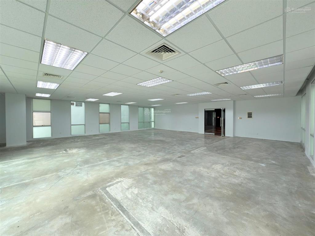Cho thuê văn phòng 140 m2 tại quận 3