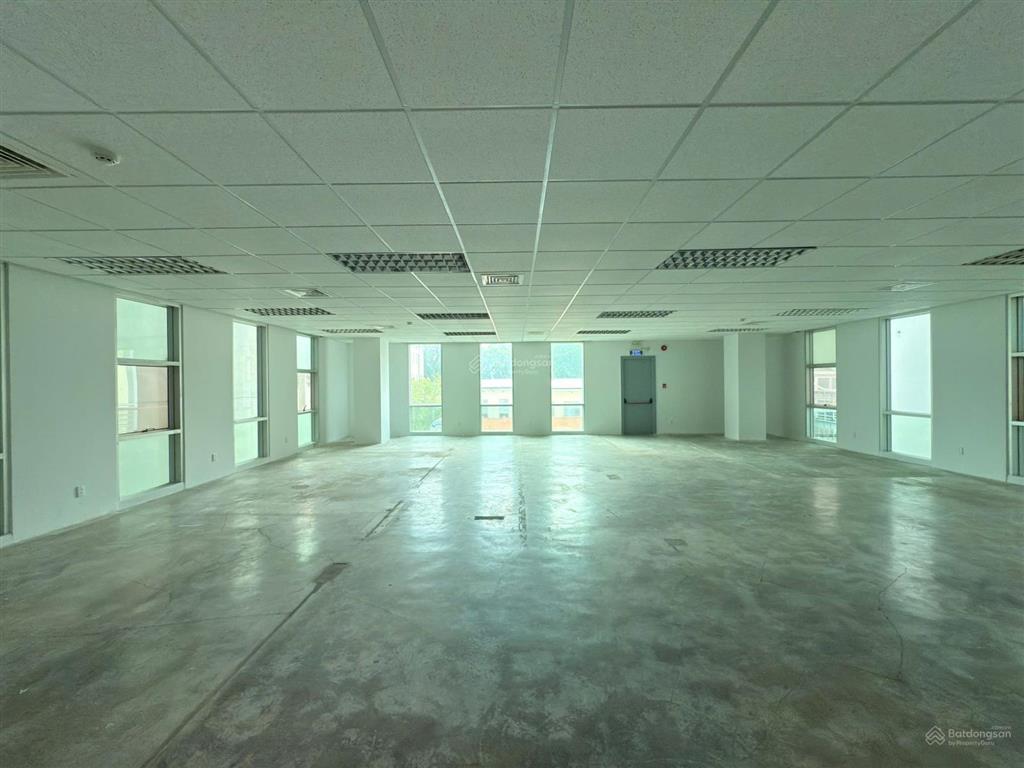 Cho thuê văn phòng 140 m2 tại quận 3
