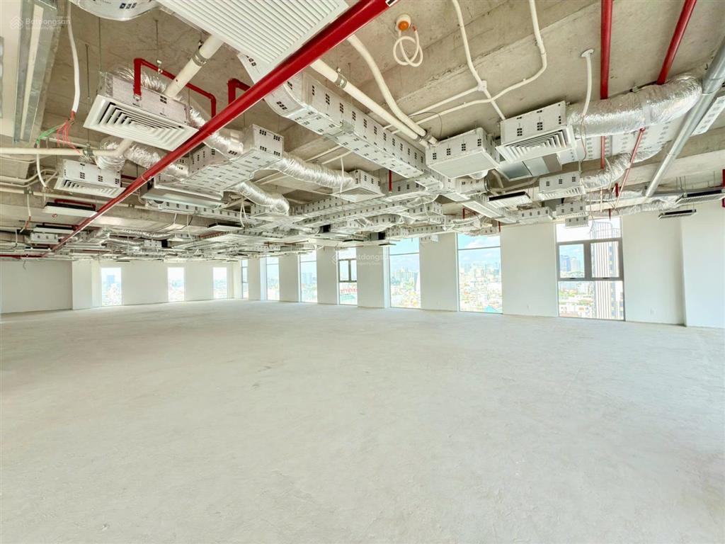Cho thuê văn phòng mới, giá rẻ, diện tích 300 m2, tại phú nhuận