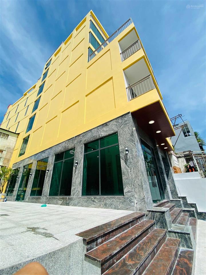 Cho thuê nguyên tòa văn phòng mới, chính chủ, diện tích 3.087 m2 tại hàng xanh  bình thạnh
