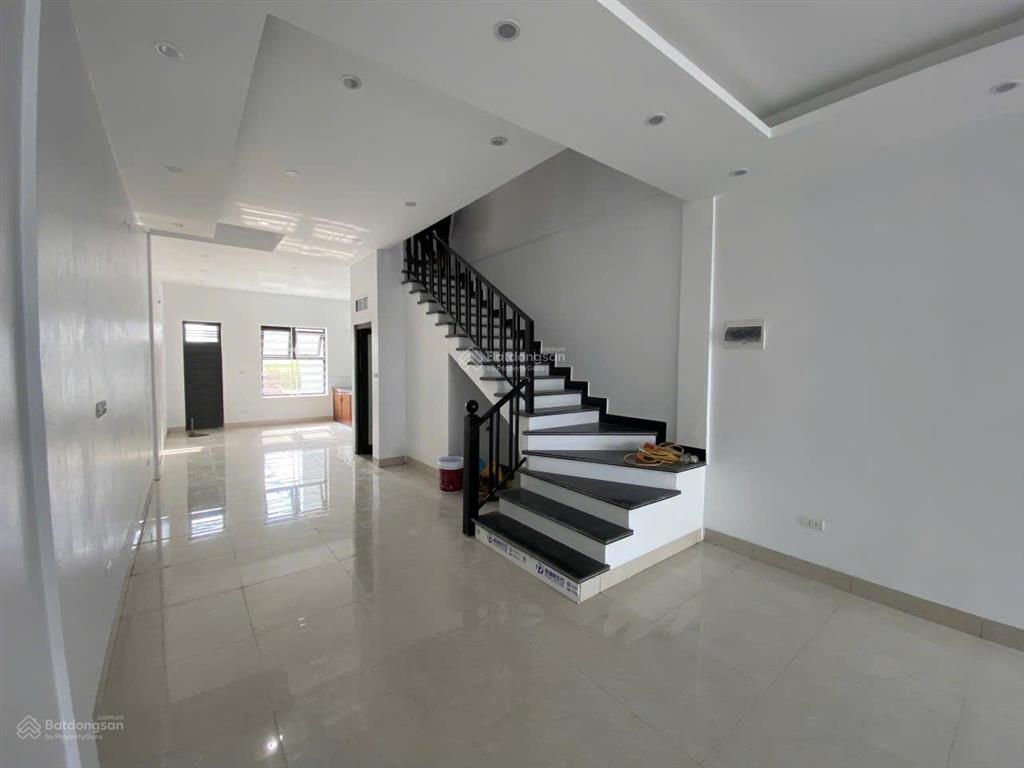 Độc quyền siêu phẩm nhà mặt đường ql3 70m2 mt 4m giá chào 13đ