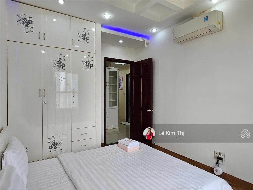 Cho thuê căn hộ sunrise city north 3 phòng ngủ, đủ nội thất, view thoáng mát, giá 23 triệu/tháng