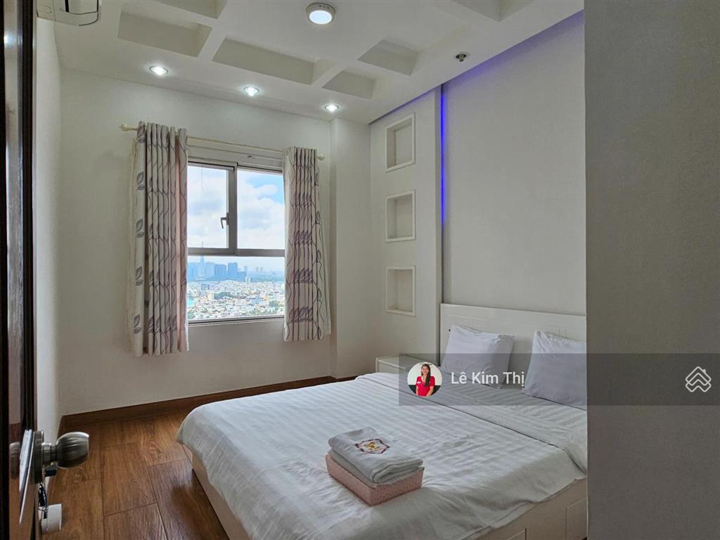 Cho thuê căn hộ sunrise city north 3 phòng ngủ, đủ nội thất, view thoáng mát, giá 23 triệu/tháng