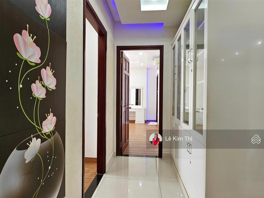Cho thuê căn hộ sunrise city north 3 phòng ngủ, đủ nội thất, view thoáng mát, giá 23 triệu/tháng